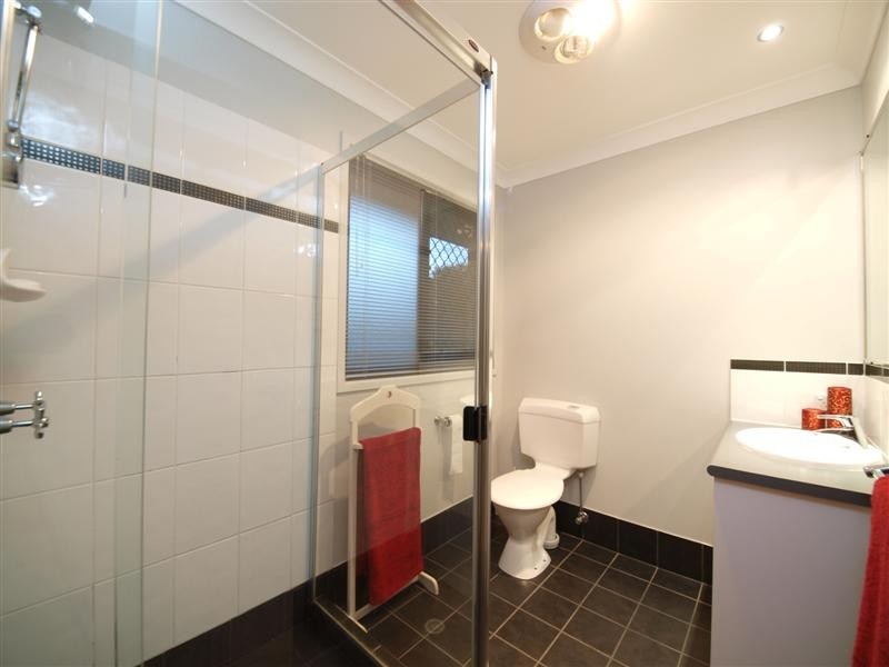 19 Corowa Court, Eatons Hill QLD 4037