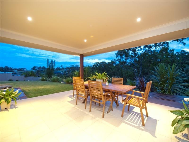 4 Colin Place, Cashmere QLD 4500