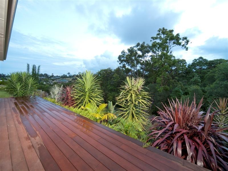 4 Colin Place, Cashmere QLD 4500