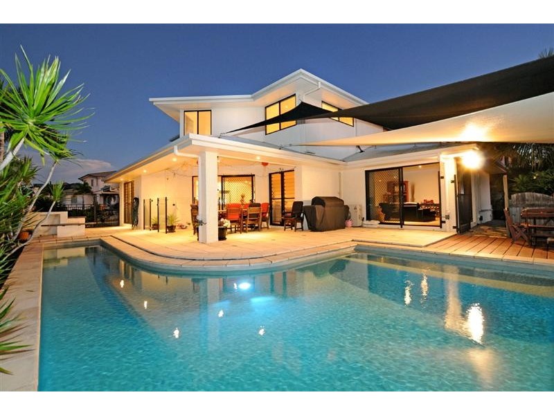 6 Taun Court, Albany Creek QLD 4035