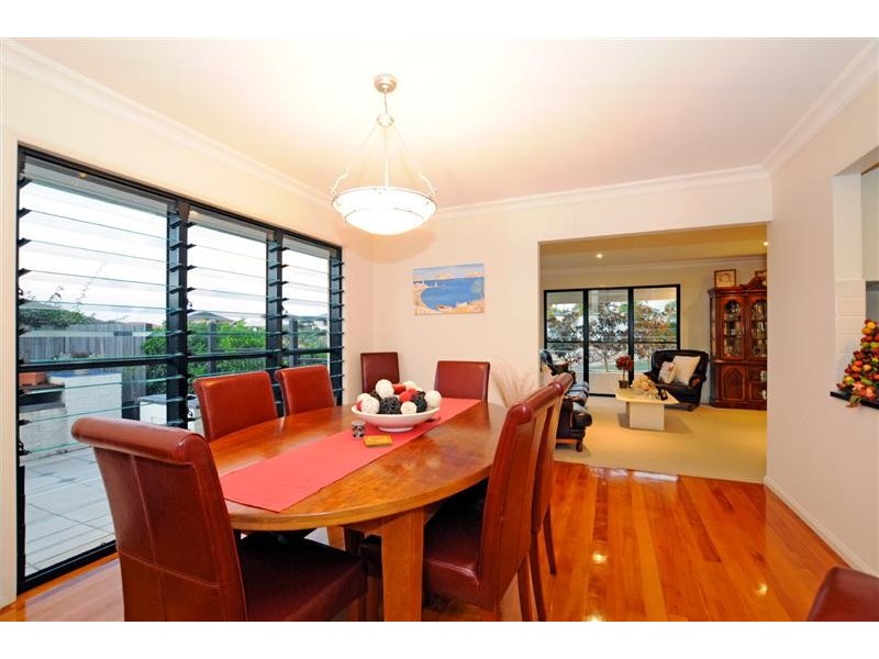 6 Taun Court, Albany Creek QLD 4035