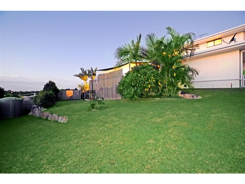 6 Taun Court, Albany Creek QLD 4035