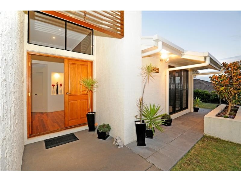 6 Taun Court, Albany Creek QLD 4035