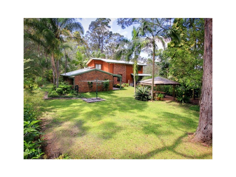 14 Buranda Road, Clear Mountain QLD 4500