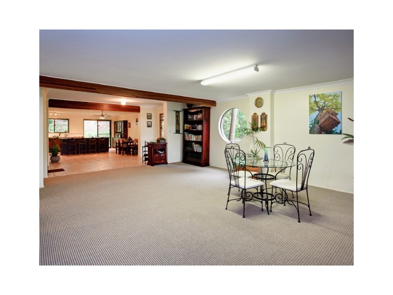 14 Buranda Road, Clear Mountain QLD 4500