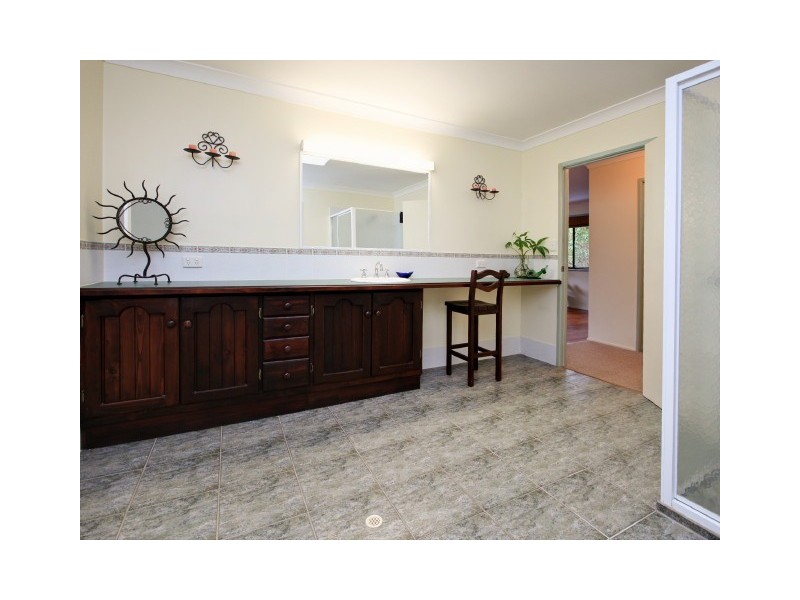 14 Buranda Road, Clear Mountain QLD 4500