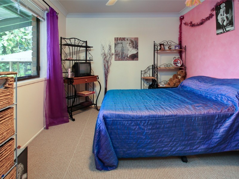 14 Buranda Road, Clear Mountain QLD 4500