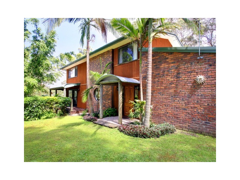 14 Buranda Road, Clear Mountain QLD 4500