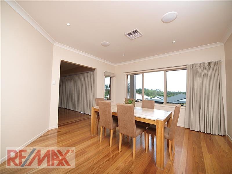 8 Tivoli Place, Ferny Grove QLD 4055