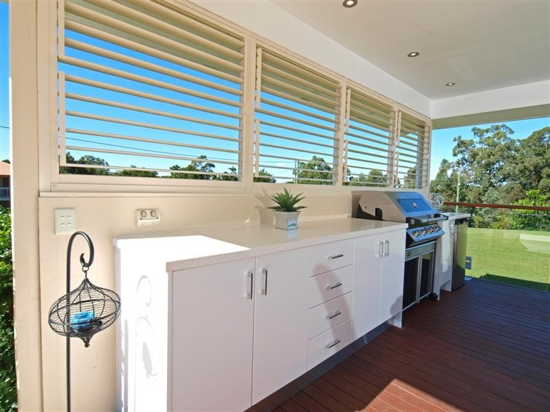 1  Ashleigh Court, Eatons Hill QLD 4037