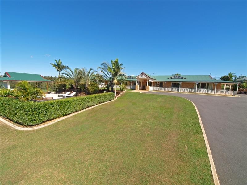 1  Ashleigh Court, Eatons Hill QLD 4037