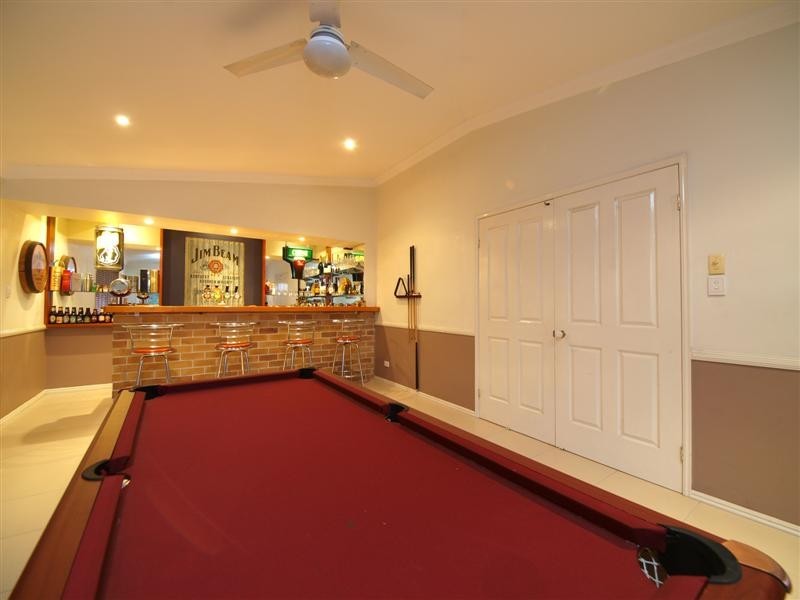 1  Ashleigh Court, Eatons Hill QLD 4037