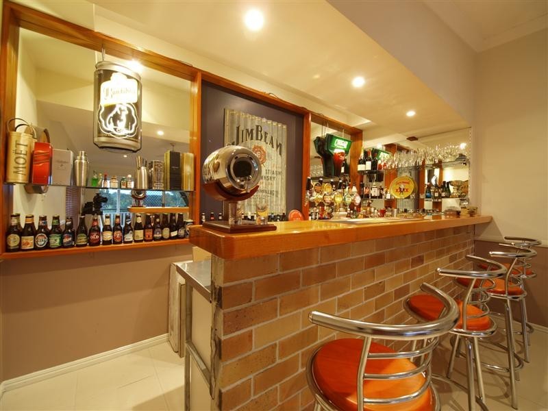 1  Ashleigh Court, Eatons Hill QLD 4037