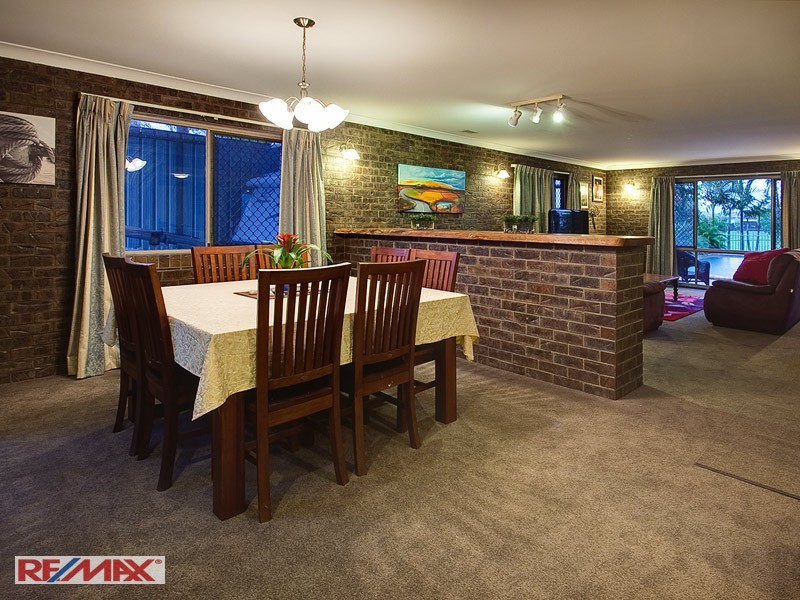 215  Francis Rd, Bray Park QLD 4500