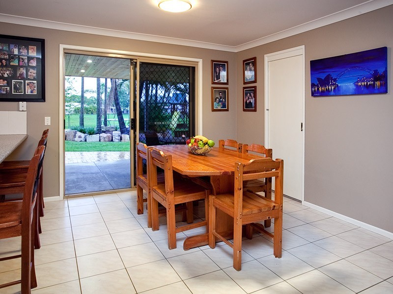 215  Francis Rd, Bray Park QLD 4500