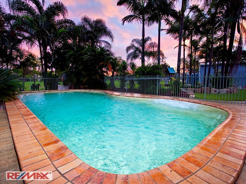 215  Francis Rd, Bray Park QLD 4500