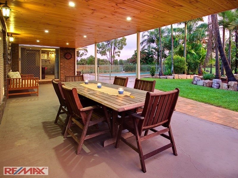 215  Francis Rd, Bray Park QLD 4500