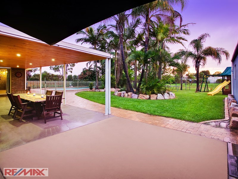 215  Francis Rd, Bray Park QLD 4500