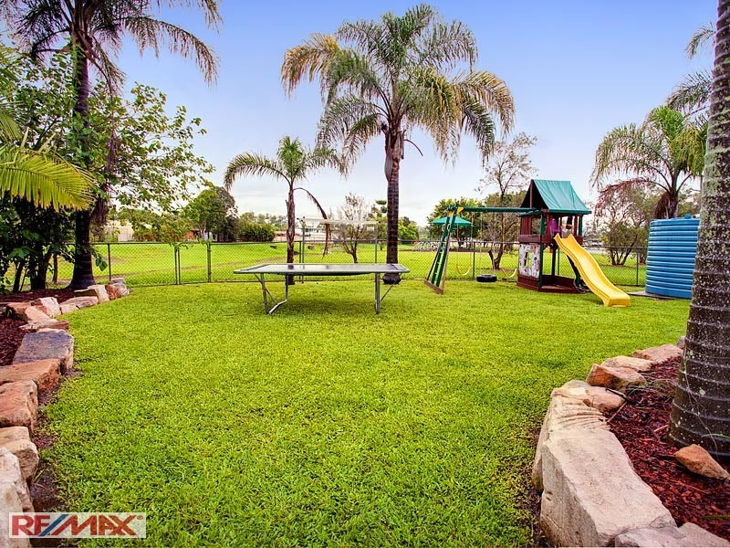 215  Francis Rd, Bray Park QLD 4500