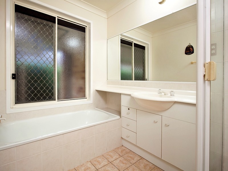 99 Wimbledon Circuit, Carseldine QLD 4034