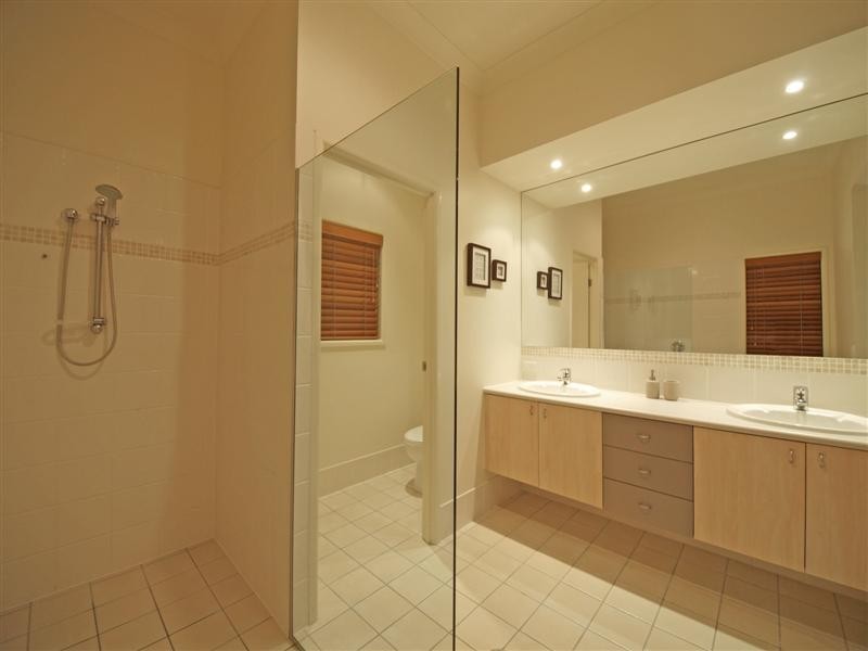 31 Tinaroo Court, Albany Creek QLD 4035