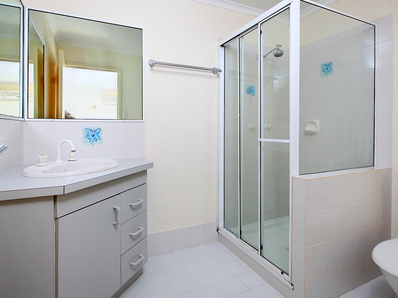 5 Finch Court, Albany Creek QLD 4035