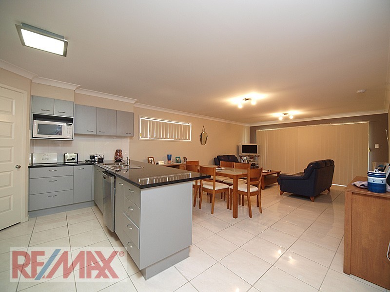 92 ODENSE STREET, Fitzgibbon QLD 4018