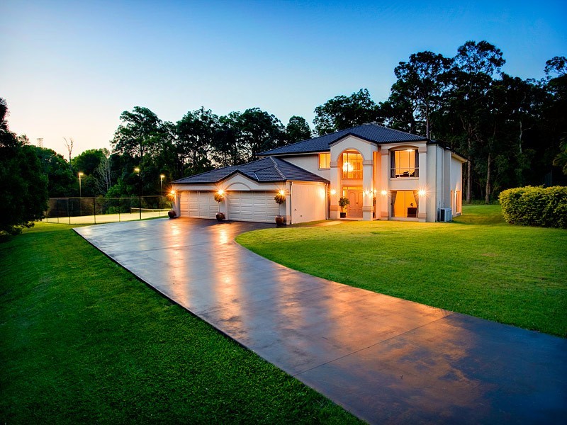 Bridgeman Downs QLD 4035