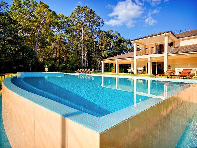 Bridgeman Downs QLD 4035