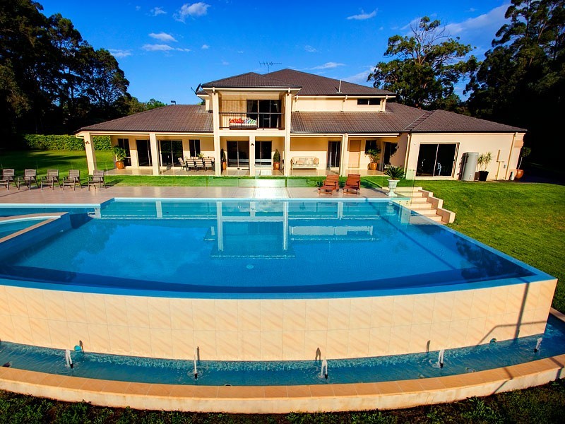 Bridgeman Downs QLD 4035