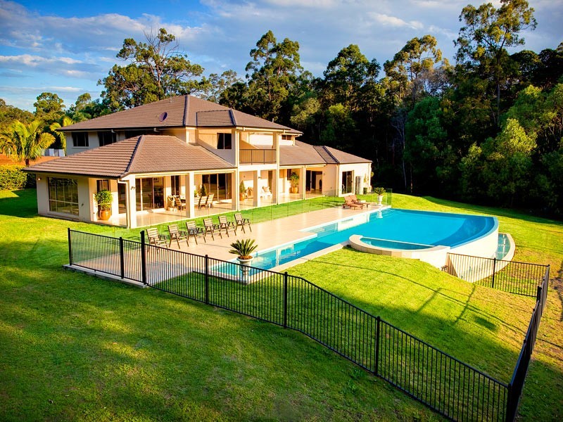 Bridgeman Downs QLD 4035