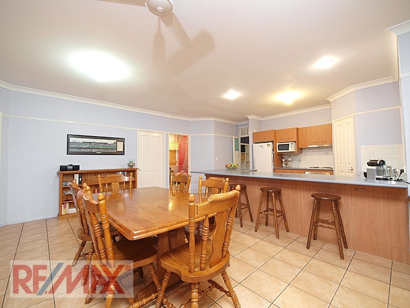111 Saraband dve, Eatons Hill QLD 4037