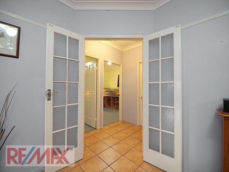 111 Saraband dve, Eatons Hill QLD 4037