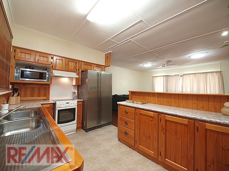 48 WINDREST AVENUE, Aspley QLD 4034