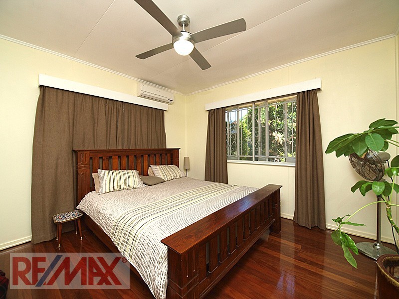 48 WINDREST AVENUE, Aspley QLD 4034