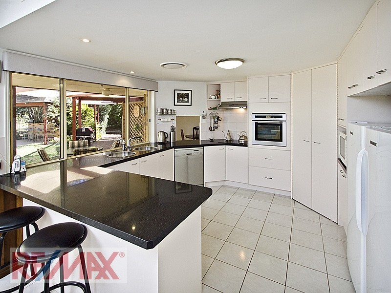 8 Quarrion, Warner QLD 4500