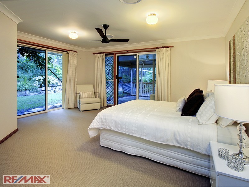 70 Cashmere Lane, Cashmere QLD 4500