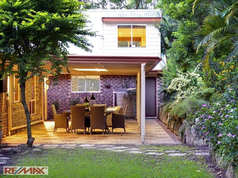 70 Cashmere Lane, Cashmere QLD 4500