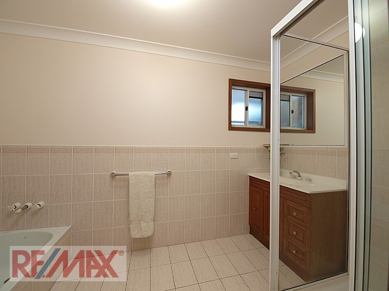 15 Tattler St, Warner QLD 4500