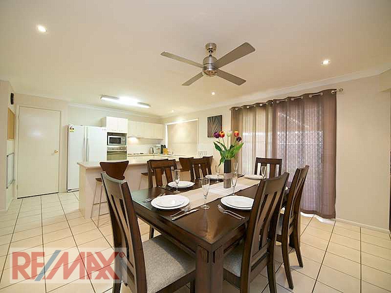 7 Chilton Cresent, North Lakes QLD 4509