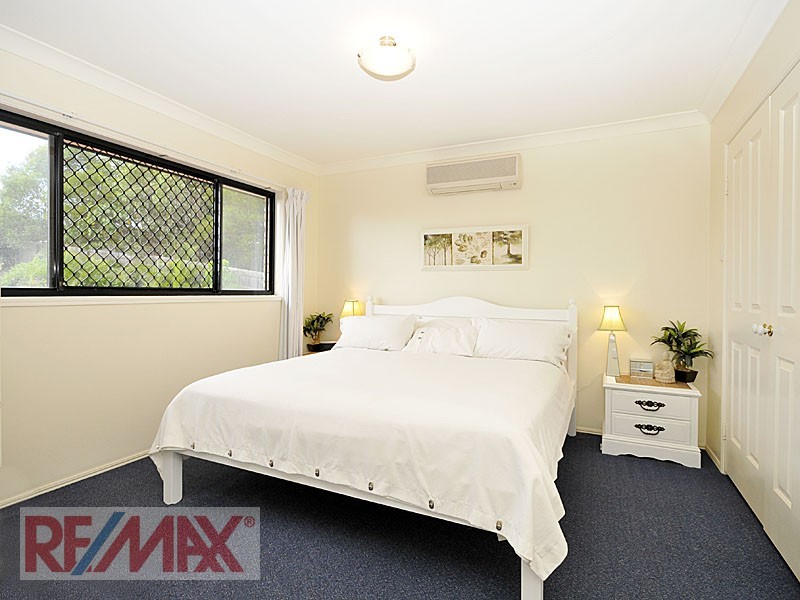 16 Snow Wood Drive, Eatons Hill QLD 4037