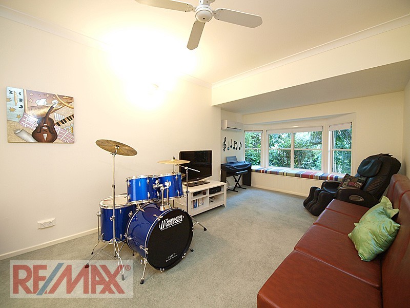 80 Saraband Dve, Eatons Hill QLD 4037