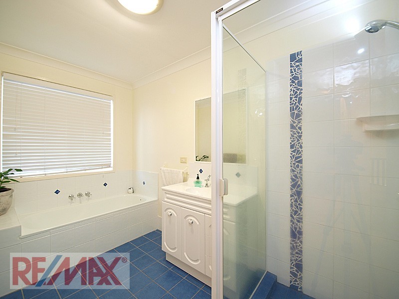 80 Saraband Dve, Eatons Hill QLD 4037