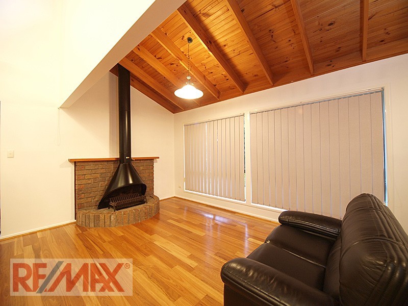 1 Franklin Ct, Albany Creek QLD 4035