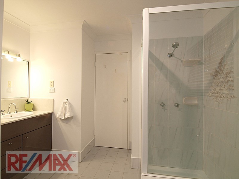 1 Franklin Ct, Albany Creek QLD 4035