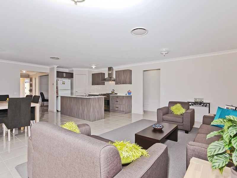 3 HARRISON ST, Cashmere QLD 4500