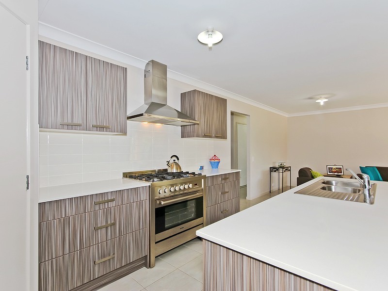 3 HARRISON ST, Cashmere QLD 4500