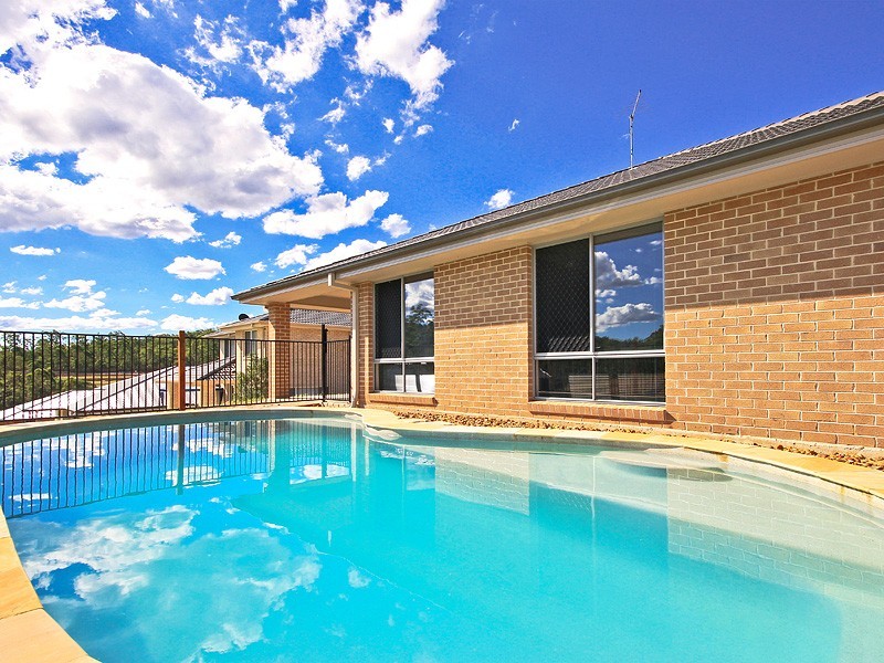 3 HARRISON ST, Cashmere QLD 4500