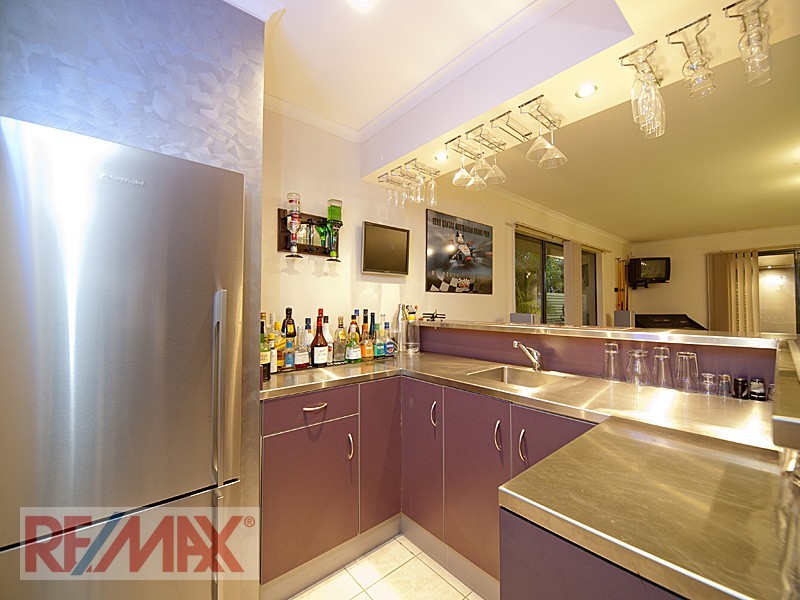 11 Meranti Crescent, Albany Creek QLD 4035