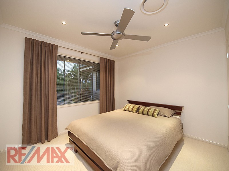 11 Meranti Crescent, Albany Creek QLD 4035